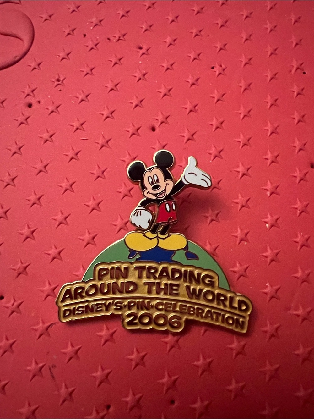 Disney Mickey Mouse Pin Trading Around the World Pin Celebration 2006 LE 1500